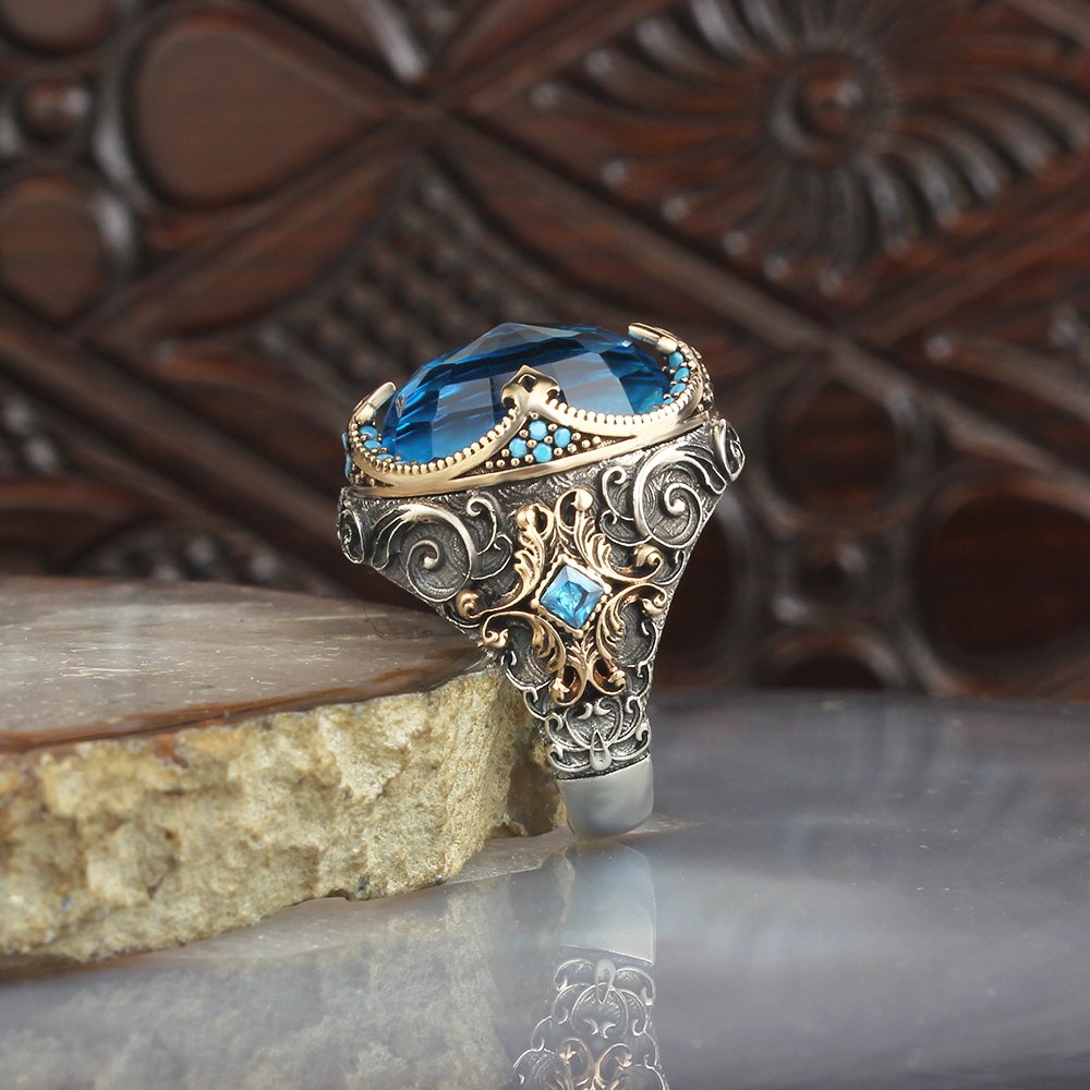 Rölyef Desenli Blue Topaz Taşlı Yüzük